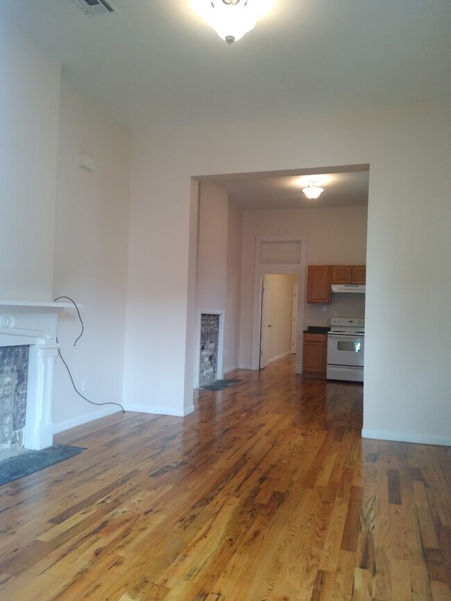 Foto del edificio - 1677 N Broad St