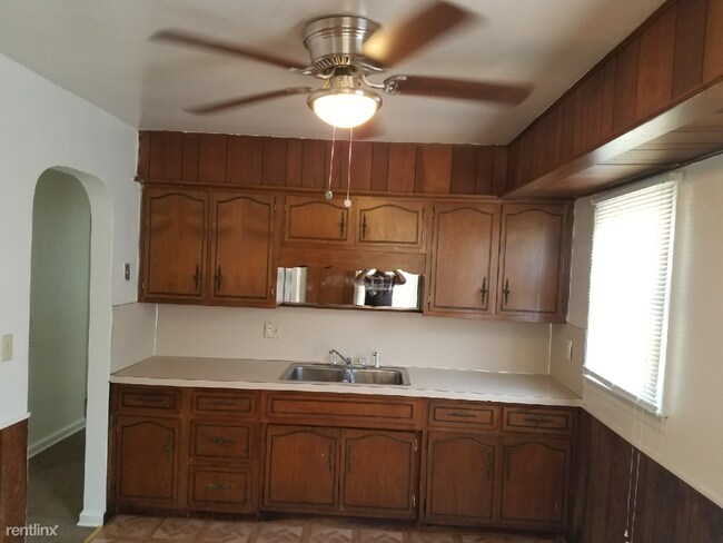 Foto del edificio - 3 br, 1 bath House - 2315 Missouri Ave