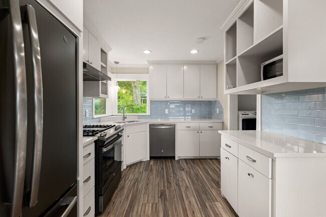 Foto del edificio - 5127 Maple St