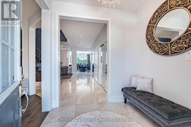 Building Photo - 26 Catchfly Crescent