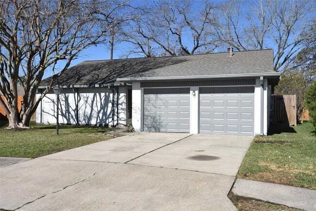 Building Photo - 2711 Goldspring Ln