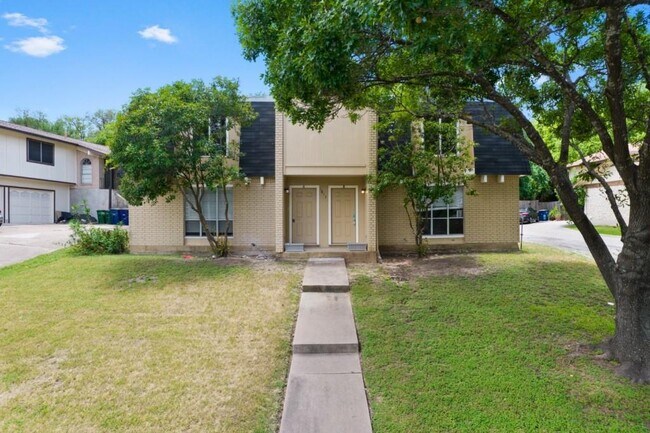 Building Photo - 1813 Woodland Ave