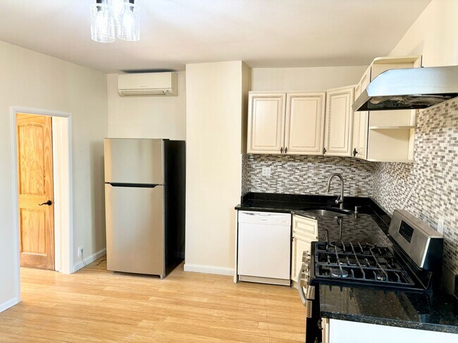 Building Photo - Single family house for rent in Jersey City