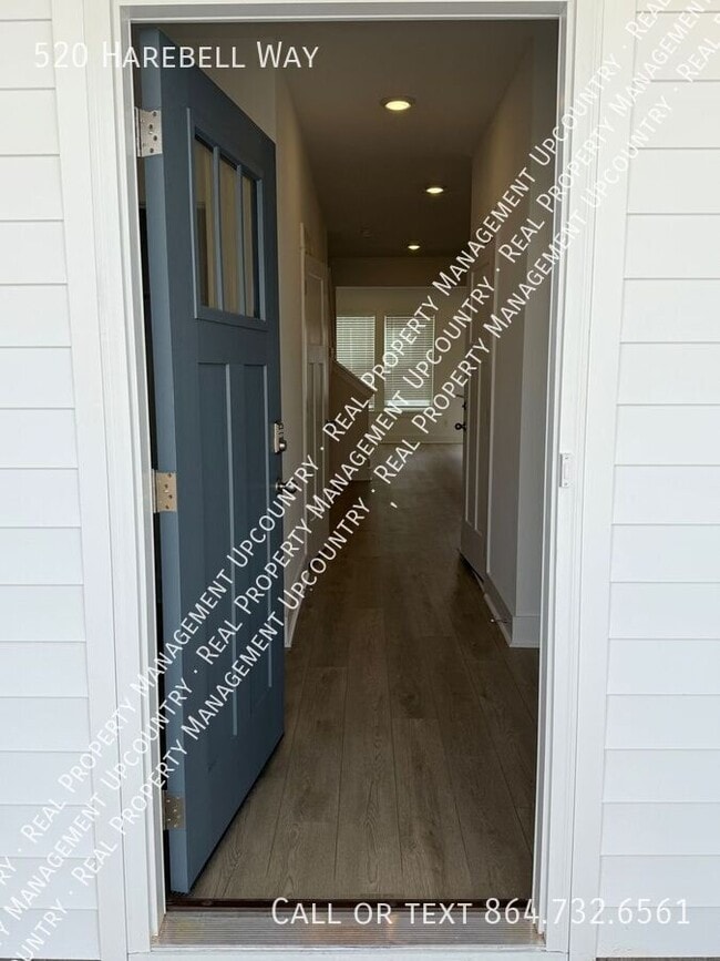 Foto del edificio - 520 Harebell Wy