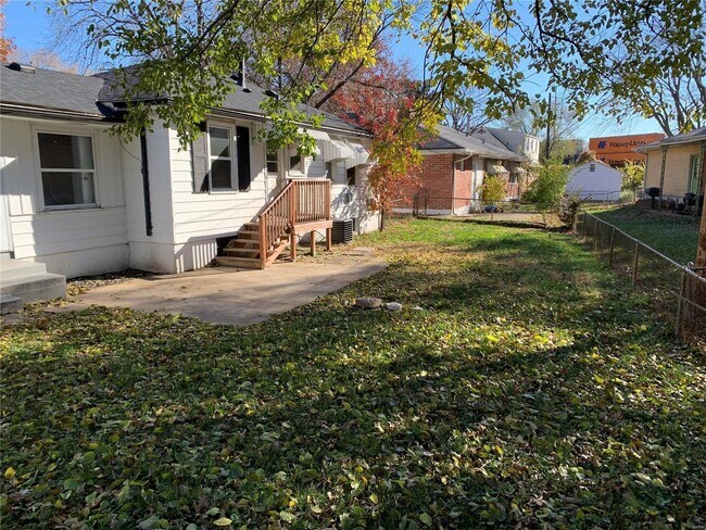 Foto del edificio - 26 Godfrey Ln