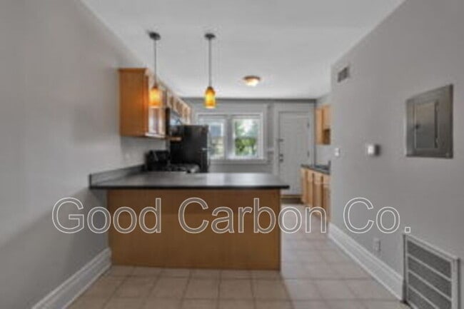 Building Photo - 1207 Hertel Ave
