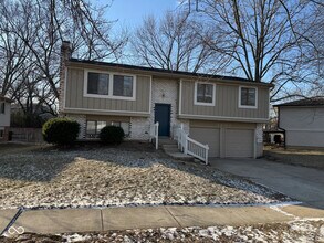 Building Photo - 7607 Home Dr