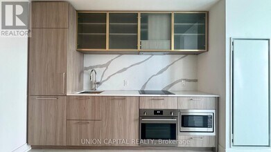 Building Photo - 36 Olive Ave