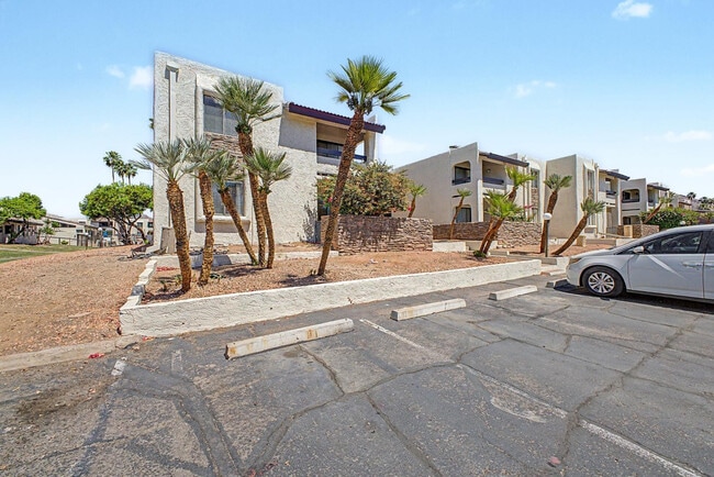 Building Photo - 3825 E Camelback Rd