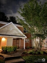 Building Photo - 3625 Melrose Cottage Dr