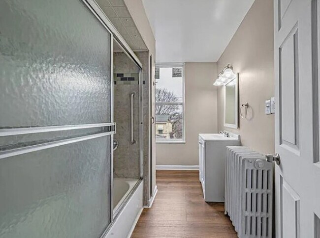 Foto del edificio - 552 Freeland St