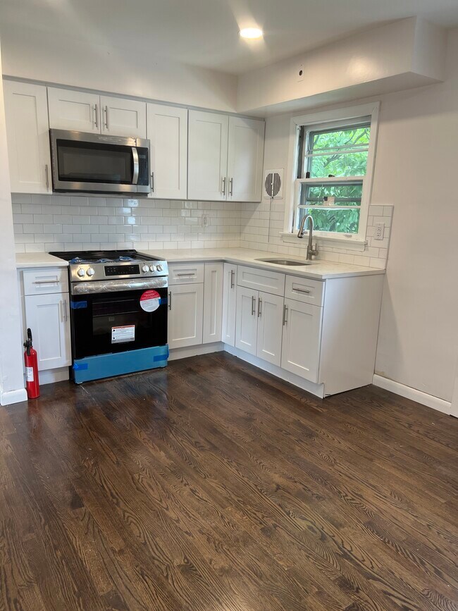 Kitchen - 70 Dyer Ave