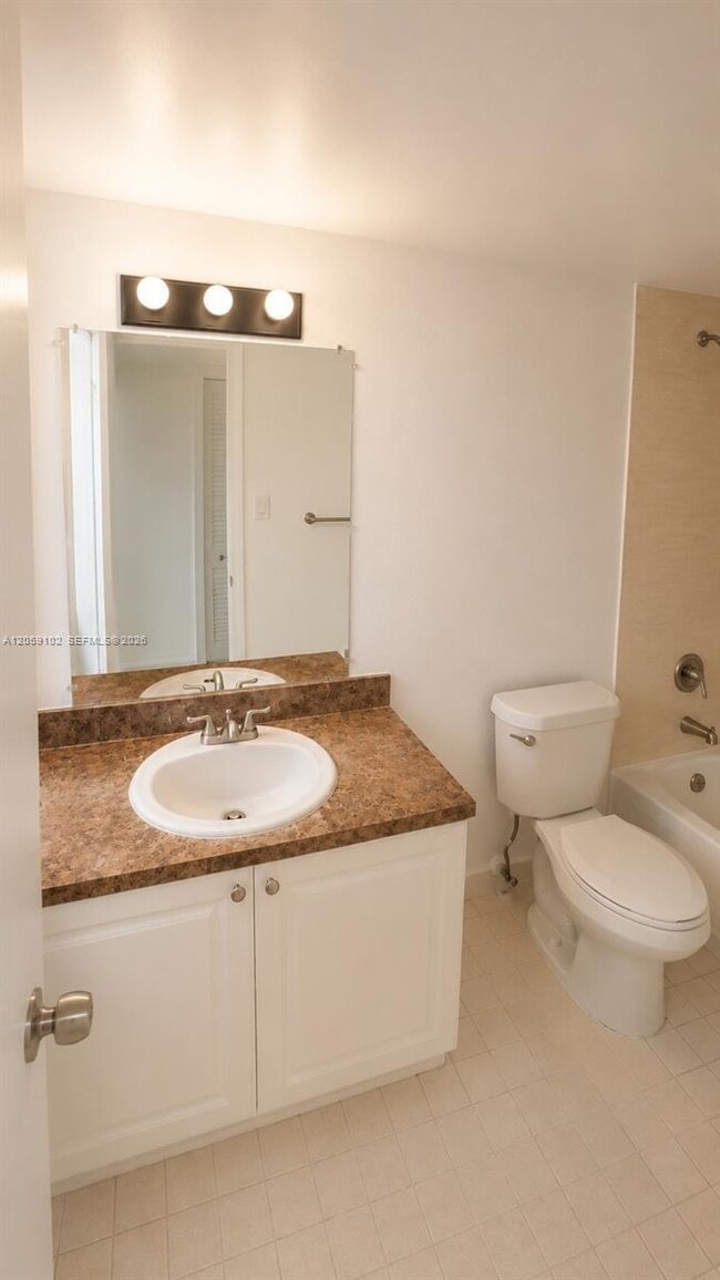 Building Photo - 13710 SW 90th Ave