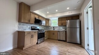 Building Photo - 3300 Johns Ct