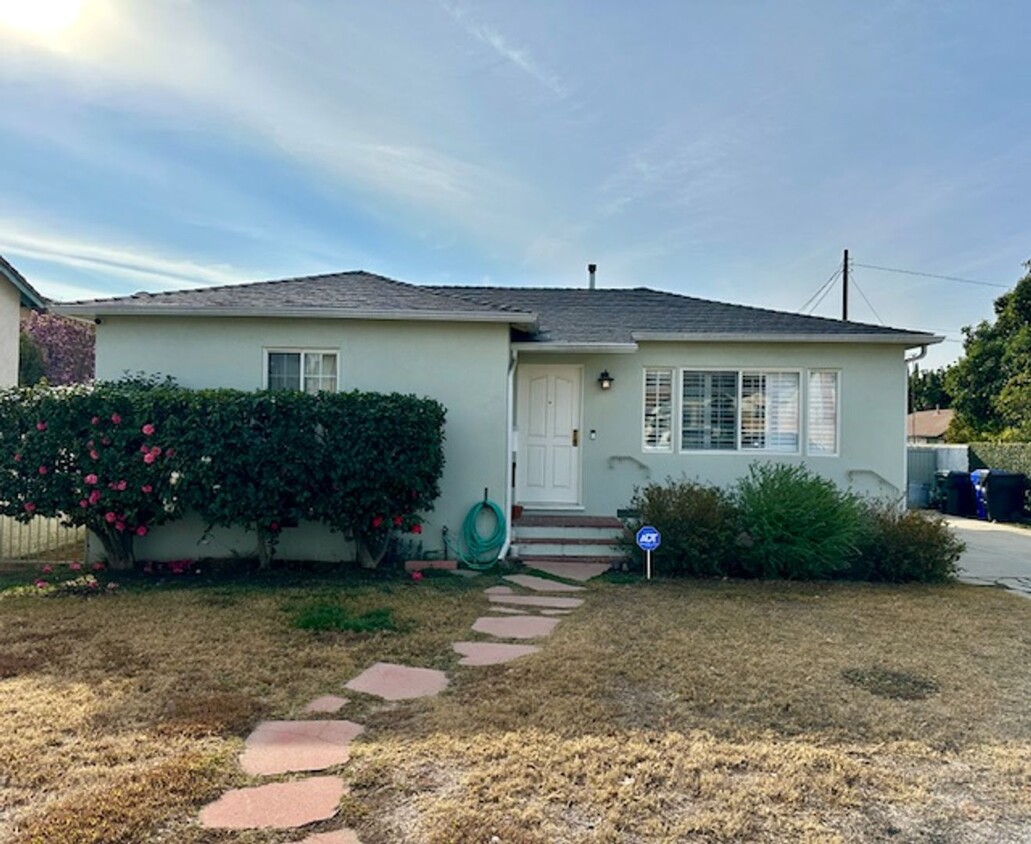 Primary Photo - Immaculate 2 bedroom Temple City Home!