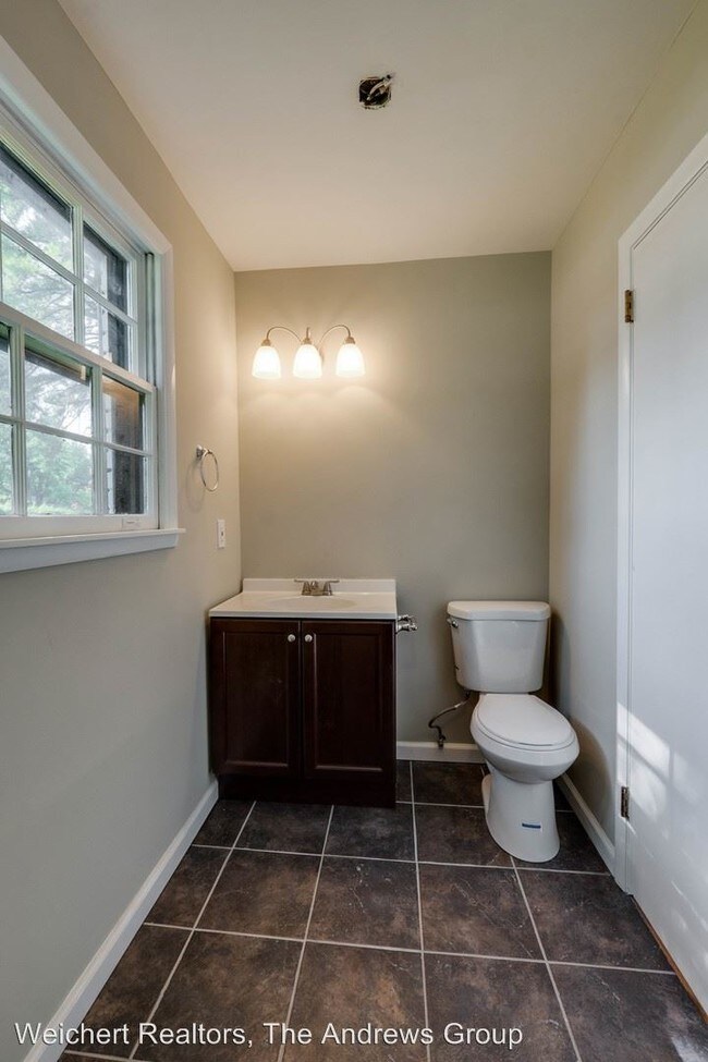 Foto del edificio - 3 br, 1.5 bath House - 3105 Southlake Drive