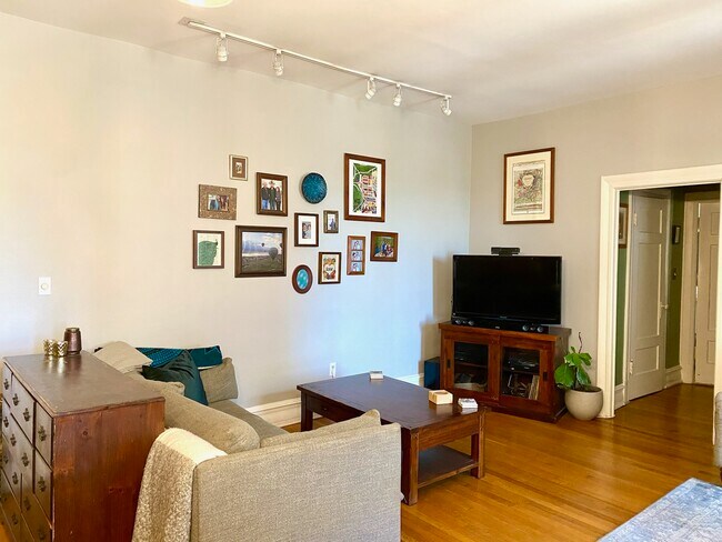 Foto del edificio - 3420 16th St NW