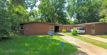 Building Photo - 1956 S Riverview Cir