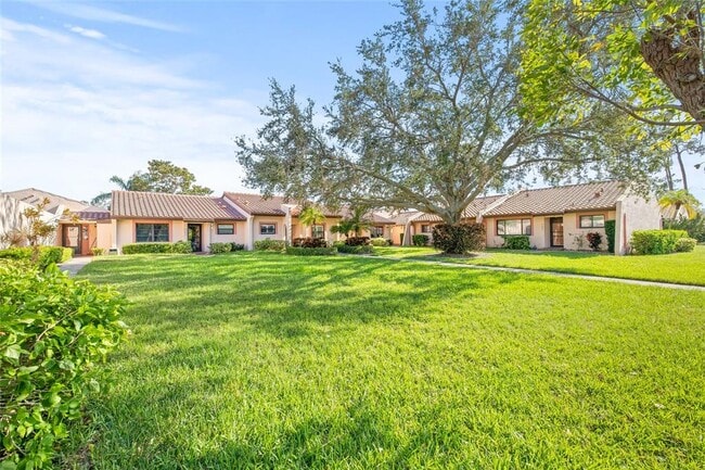 Building Photo - 9677 86th Ave