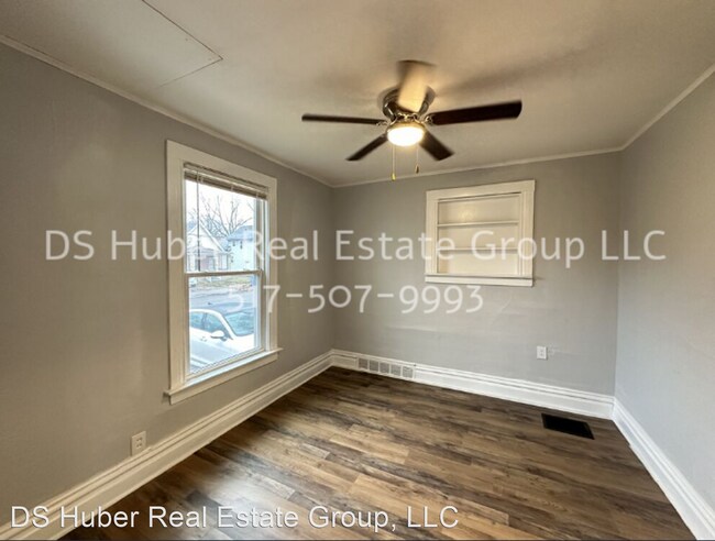 Building Photo - 3 br, 1 bath House - 1130 E Kalamazoo Ave