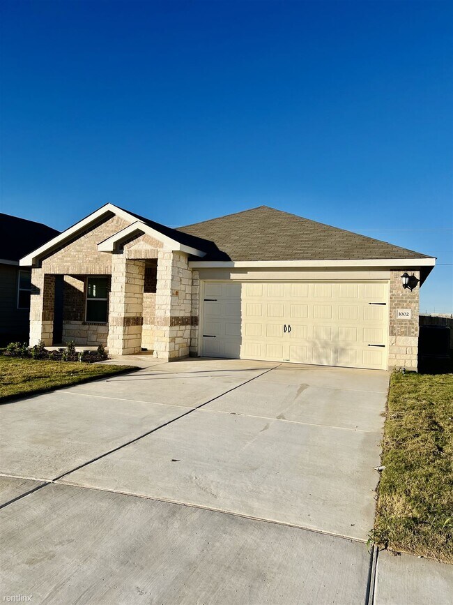 Foto del edificio - 4 br, 2 bath House - 1002 Guadalupe Bass Road