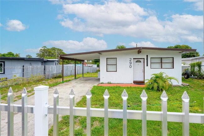 Photo - 290 NW 29th Ave House