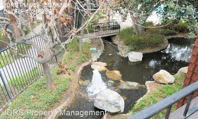 Building Photo - 1 br, 1.5 bath House - 314 S. Prospector R...