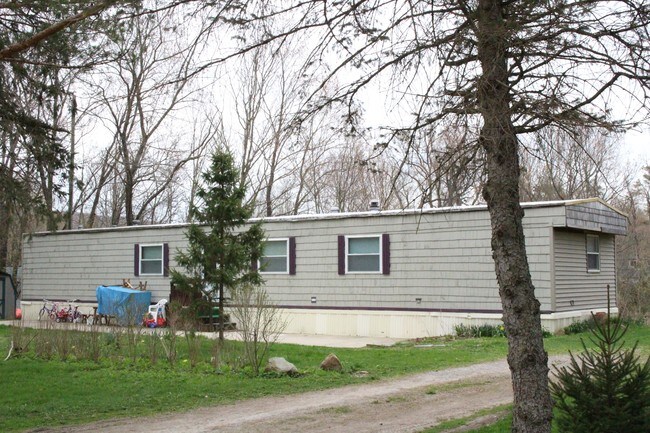 Building Photo - 7207 Hunter's Creek Rd