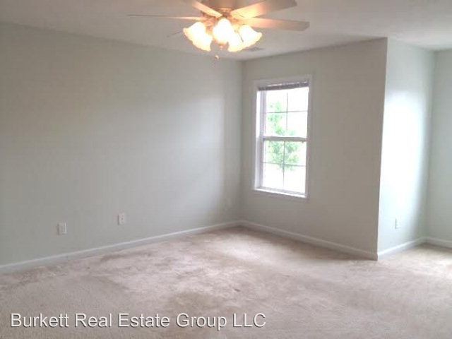 Building Photo - 3426 Grove Landing Cir