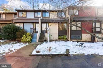 Building Photo - 2104 Cartwright Pl