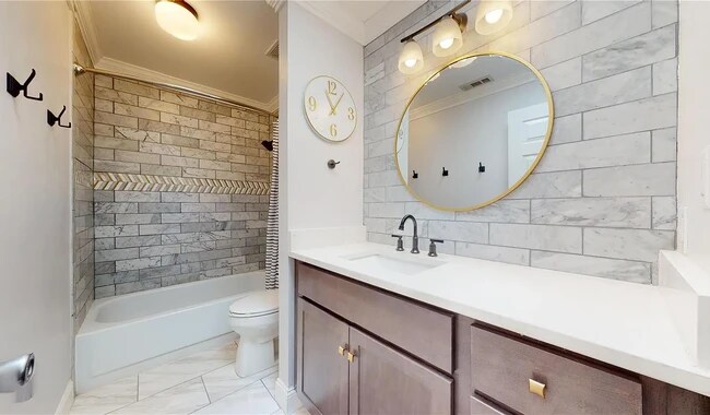 Foto del edificio - 2310 Rutger St