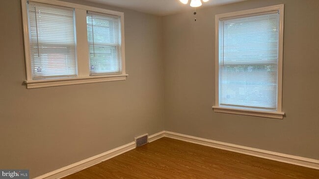 Building Photo - 1020 Fox Chase Rd