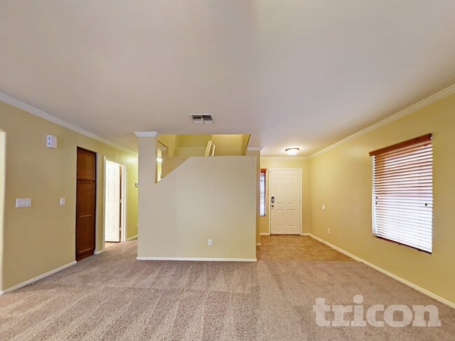 Foto del edificio - 22478 W Adams St