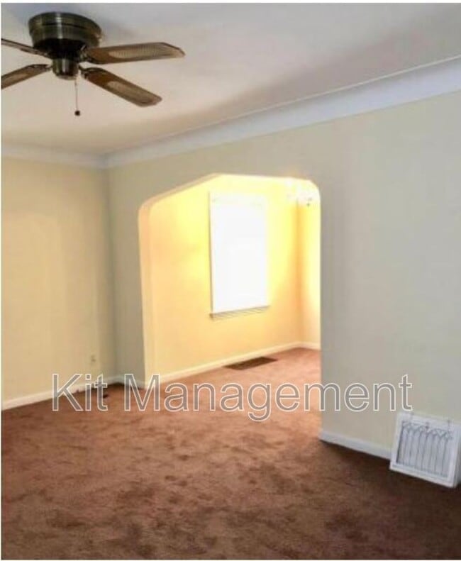 Building Photo - 1636 Hagley Rd