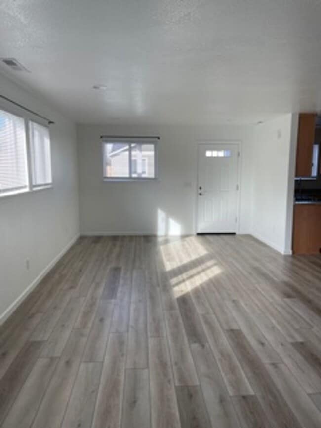 Foto del edificio - 3 BEDROOMS SINGLE LEVEL HOME