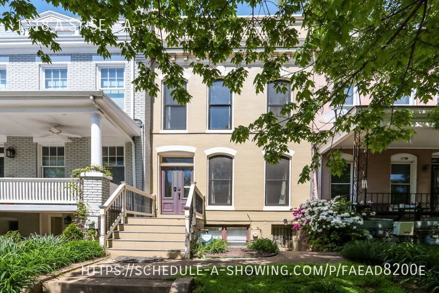 Foto principal - 1318 A St SE