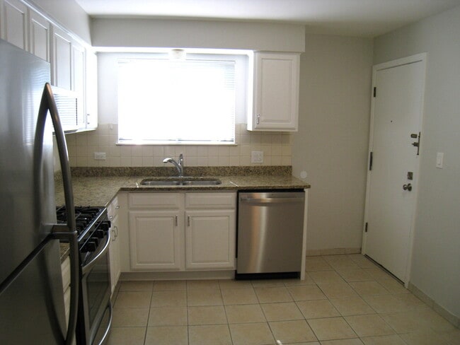 Foto del edificio - 920 S McKinley Ave
