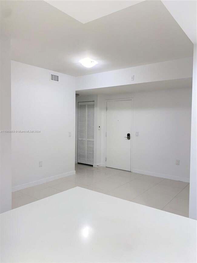 Building Photo - 7751 NW 107th Ave