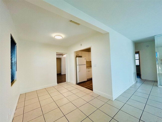 Foto del edificio - 1412 NW 2nd Ave