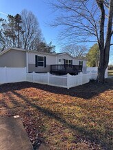 Building Photo - 36 Cobblestone Ln