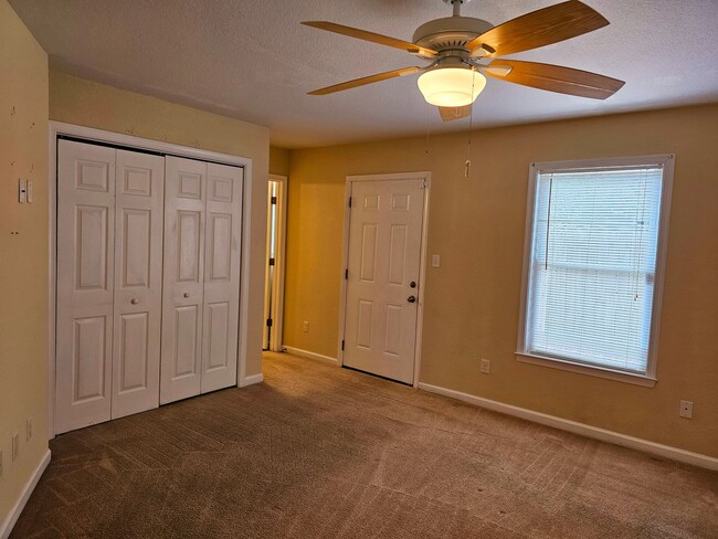 Building Photo - 135 S Comanche Cluster