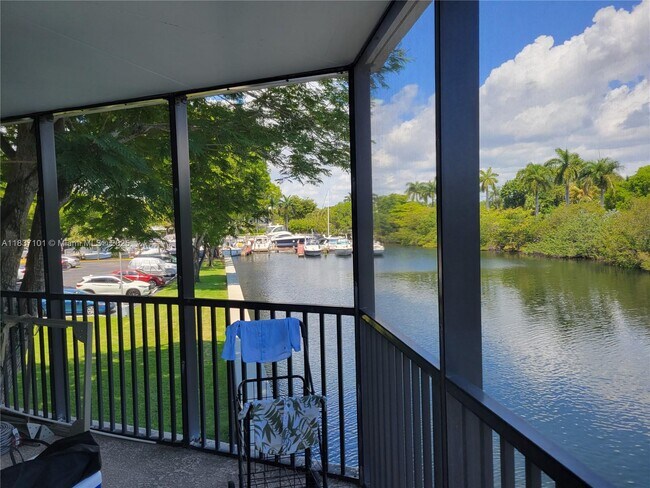 Foto del edificio - 3401 N Country Club Dr