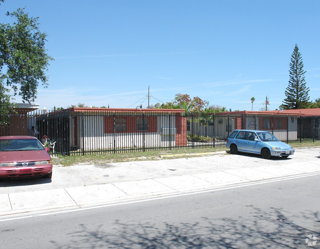 Foto del edificio - 1135 Sharazad Blvd