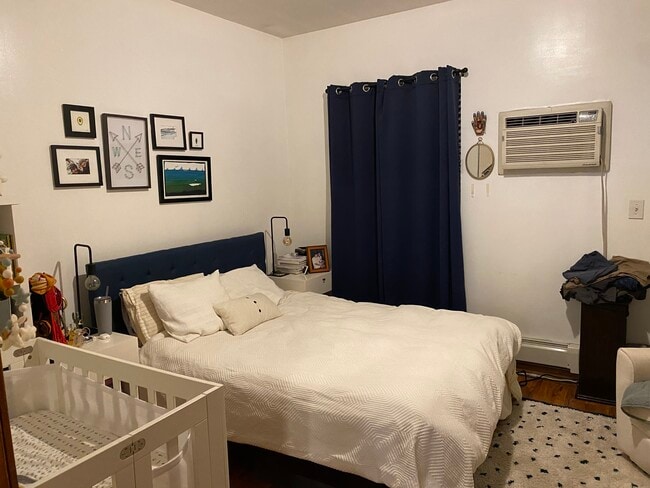Bedroom - 210 Wyckoff St