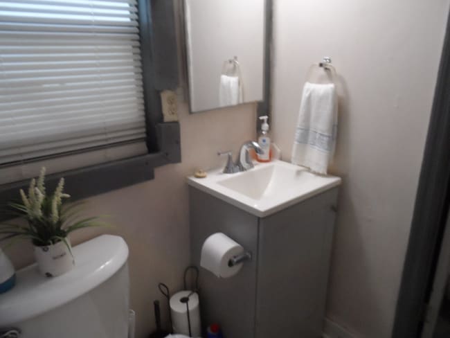 Building Photo - 8716 Hurst Ave