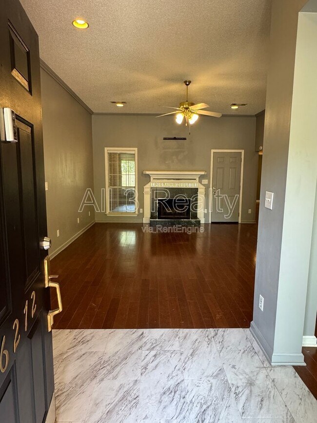 Building Photo - 6272 Deerwood Dr