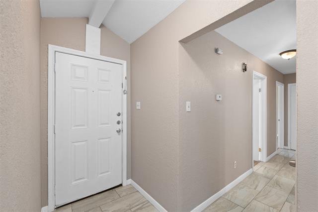 Building Photo - 5809 Bobbie Ln