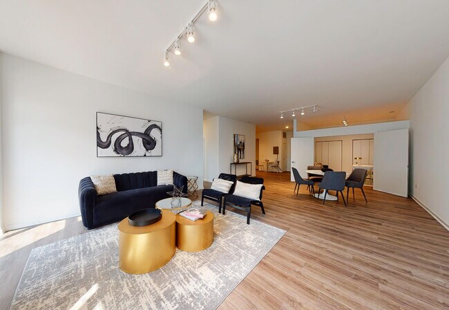 Building Photo - 2550 S Wabash Ave