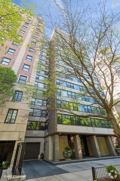 Building Photo - 1540 N State Pkwy