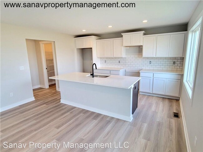 Foto del edificio - 4 br, 2.5 bath House - 755 SE Mesa Drive